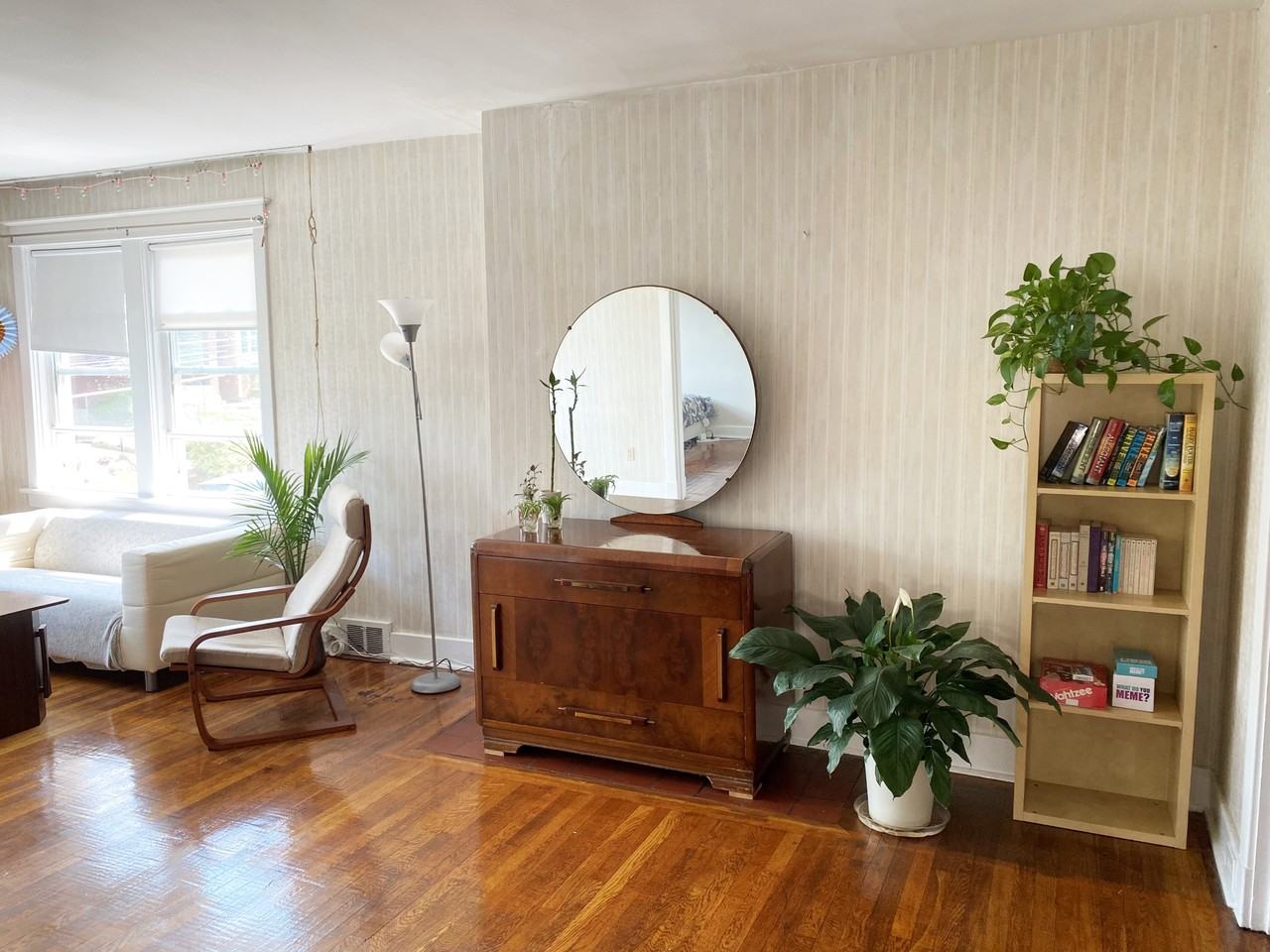 624 Hastings St #2 - Photo 3 of 11