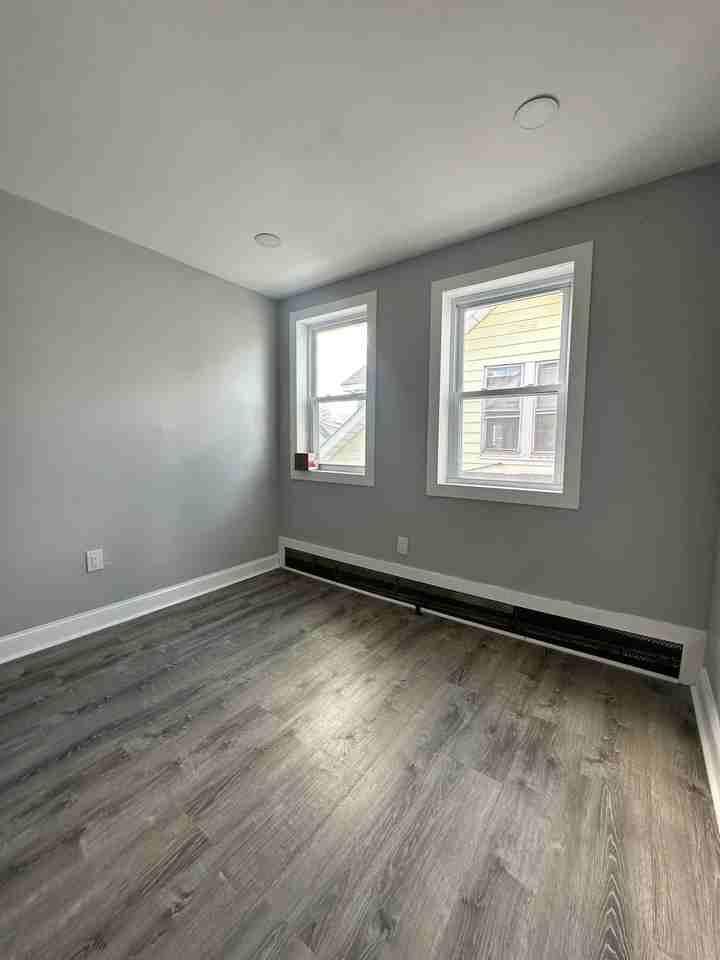 257 Lehigh Ave #3 - Photo 4 of 5