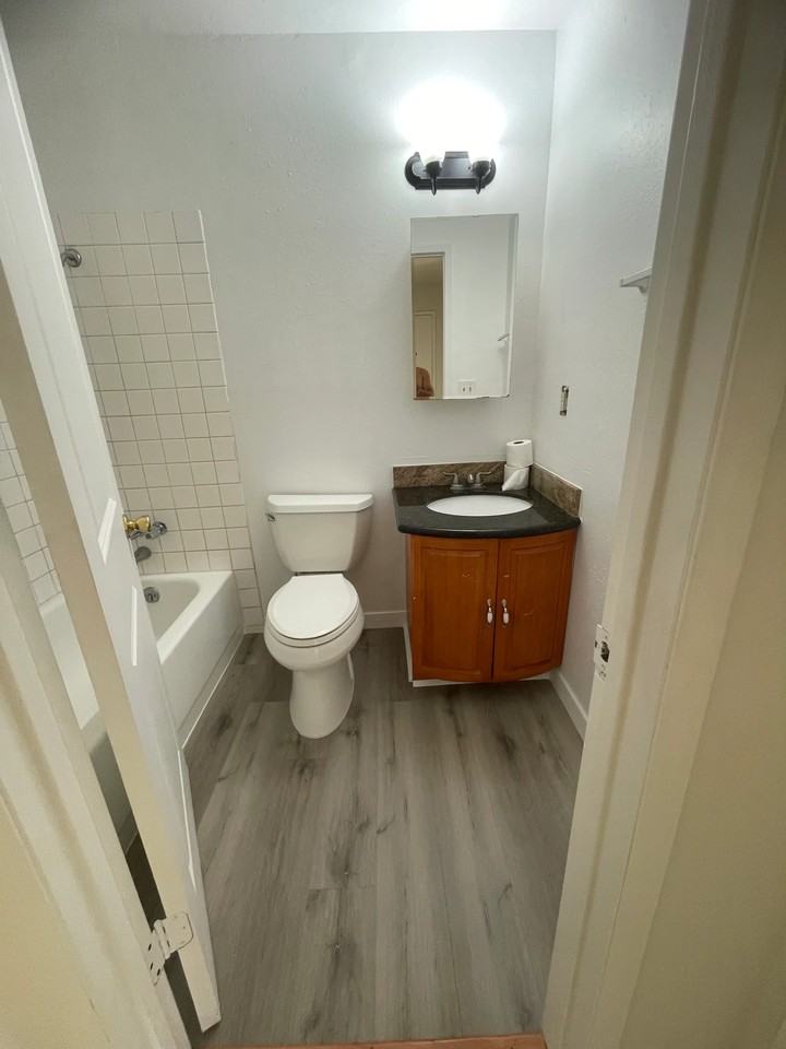 422 Caribrook Way #3 - Photo 6 of 10