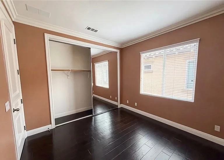 25 Plaza Modena - Photo 3 of 11