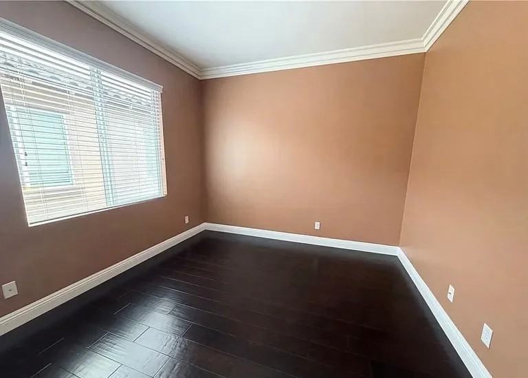 25 Plaza Modena - Photo 6 of 11