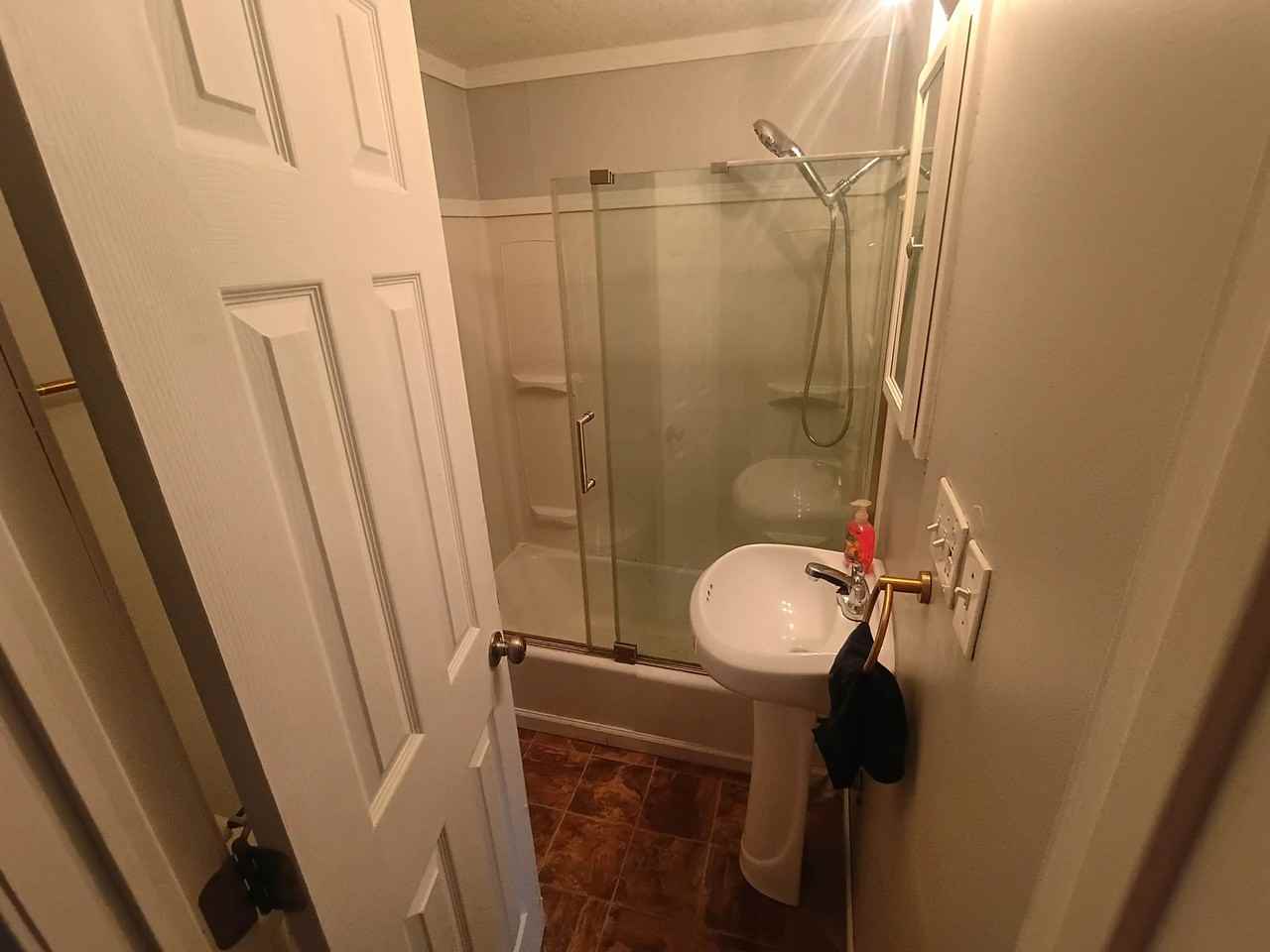 410 E Adams St - Photo 4 of 6