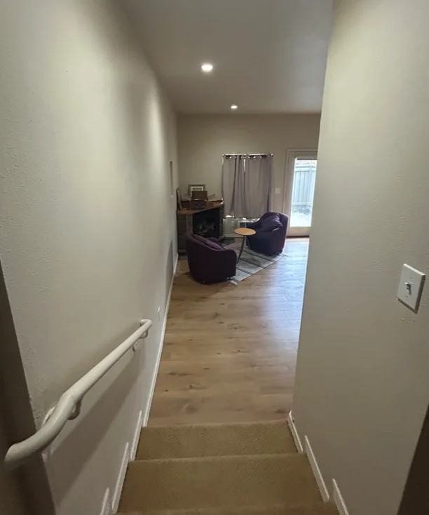 5446 30th Ave Sw - Photo 2 of 8