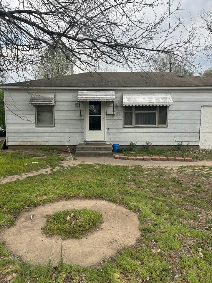 21 Edgar St - Photo 2 of 20