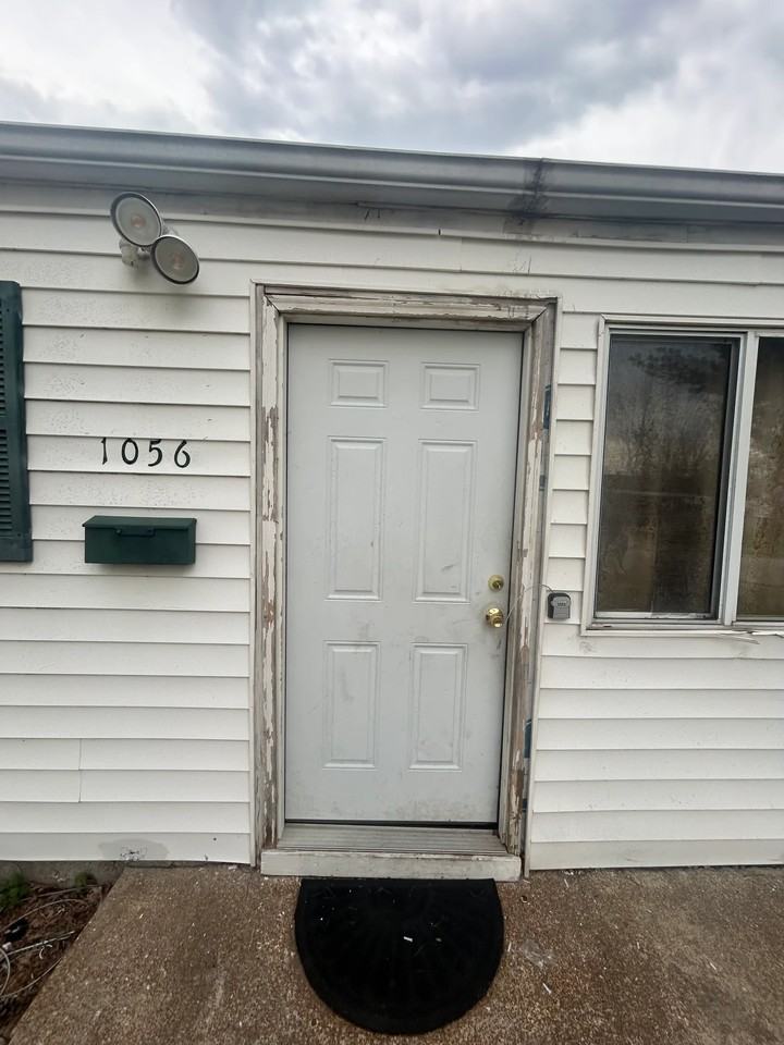 1056 Saint Margaret Dr - Photo 6 of 20