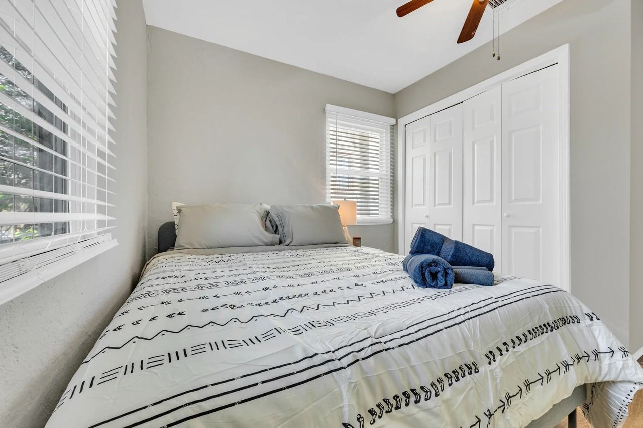 153 South Ave Se #2 - Photo 7 of 13