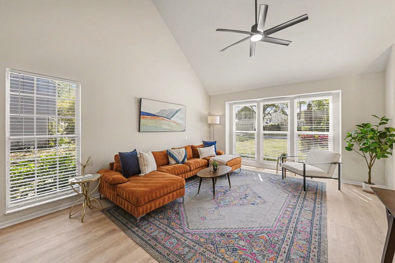 1478 Diamond Blvd - Photo 3 of 20