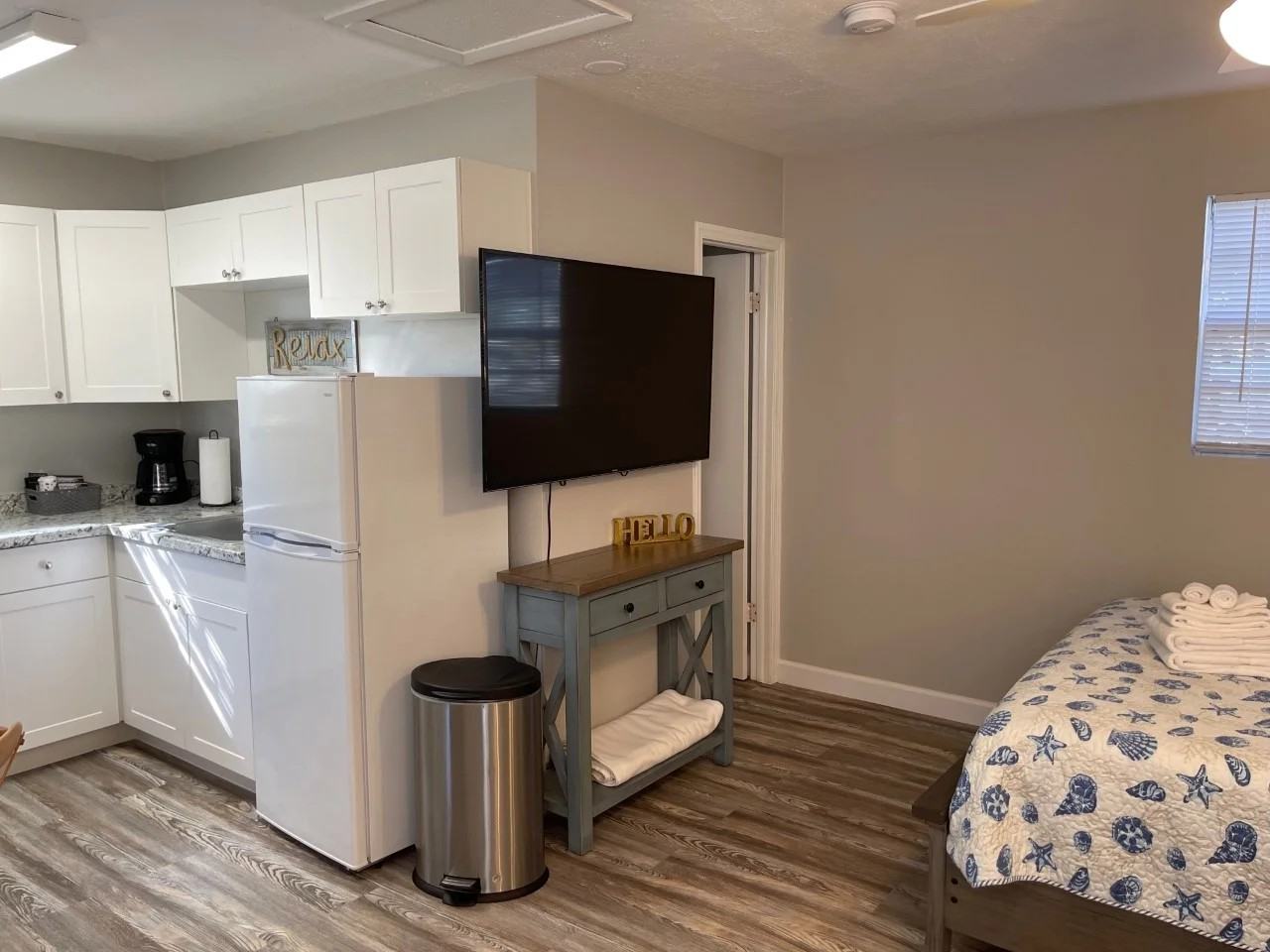 2650 Ne Indian River Dr #2 - Photo 3 of 9