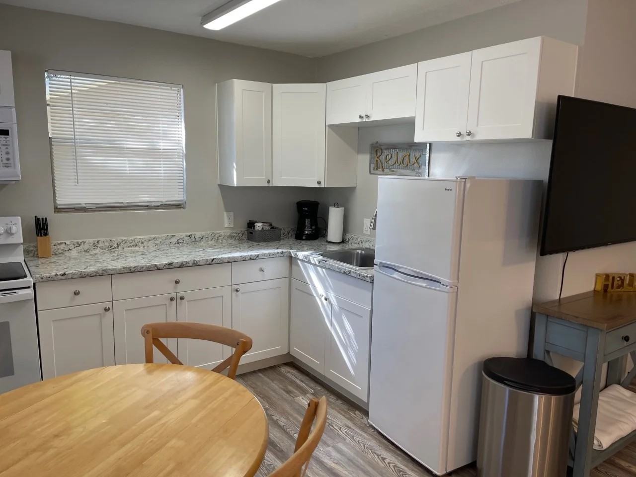 2650 Ne Indian River Dr #2 - Photo 5 of 9