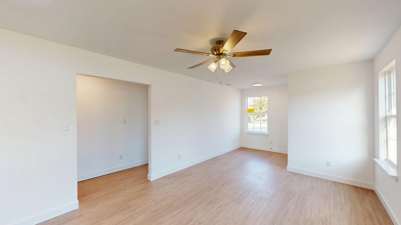 836 Maple St #A - Photo 5 of 20