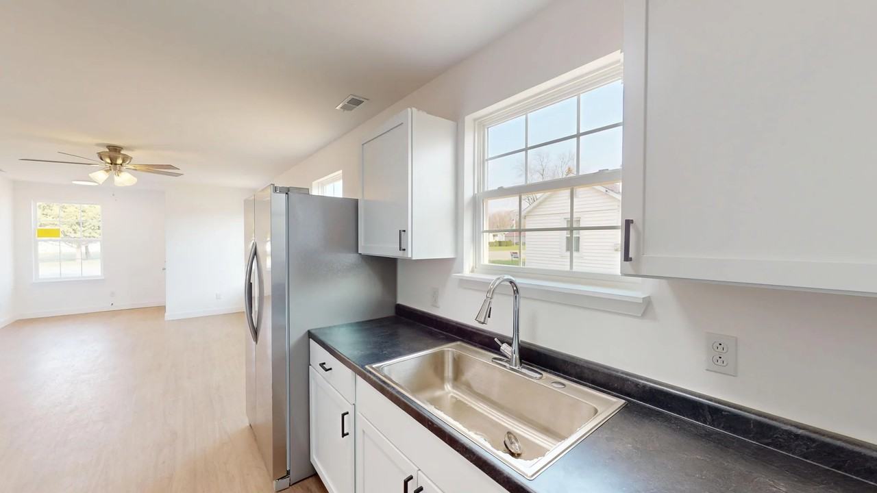 836 Maple St #A - Photo 7 of 20