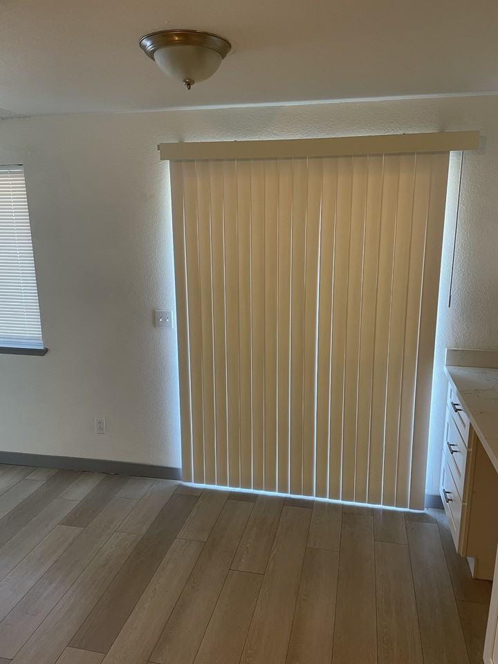 1005  Arthur St - Photo 4 of 7