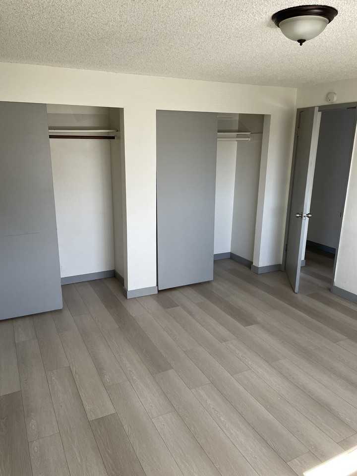 1005  Arthur St - Photo 5 of 7