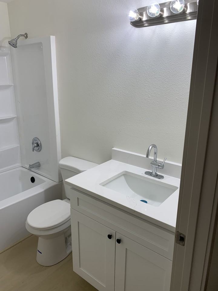 910, 918, 922 Lafayette St - Photo 2 of 10