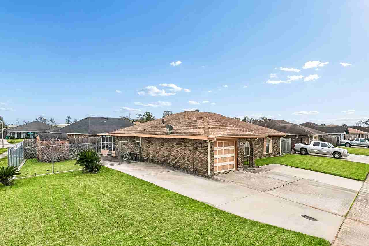 1501 Somerset Pl #1 - Photo 2 of 10