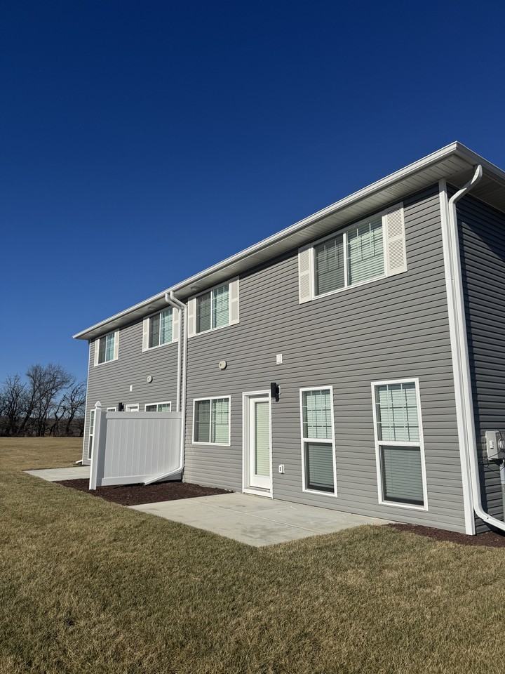 133 W Olson Ave #1 - Photo 2 of 23