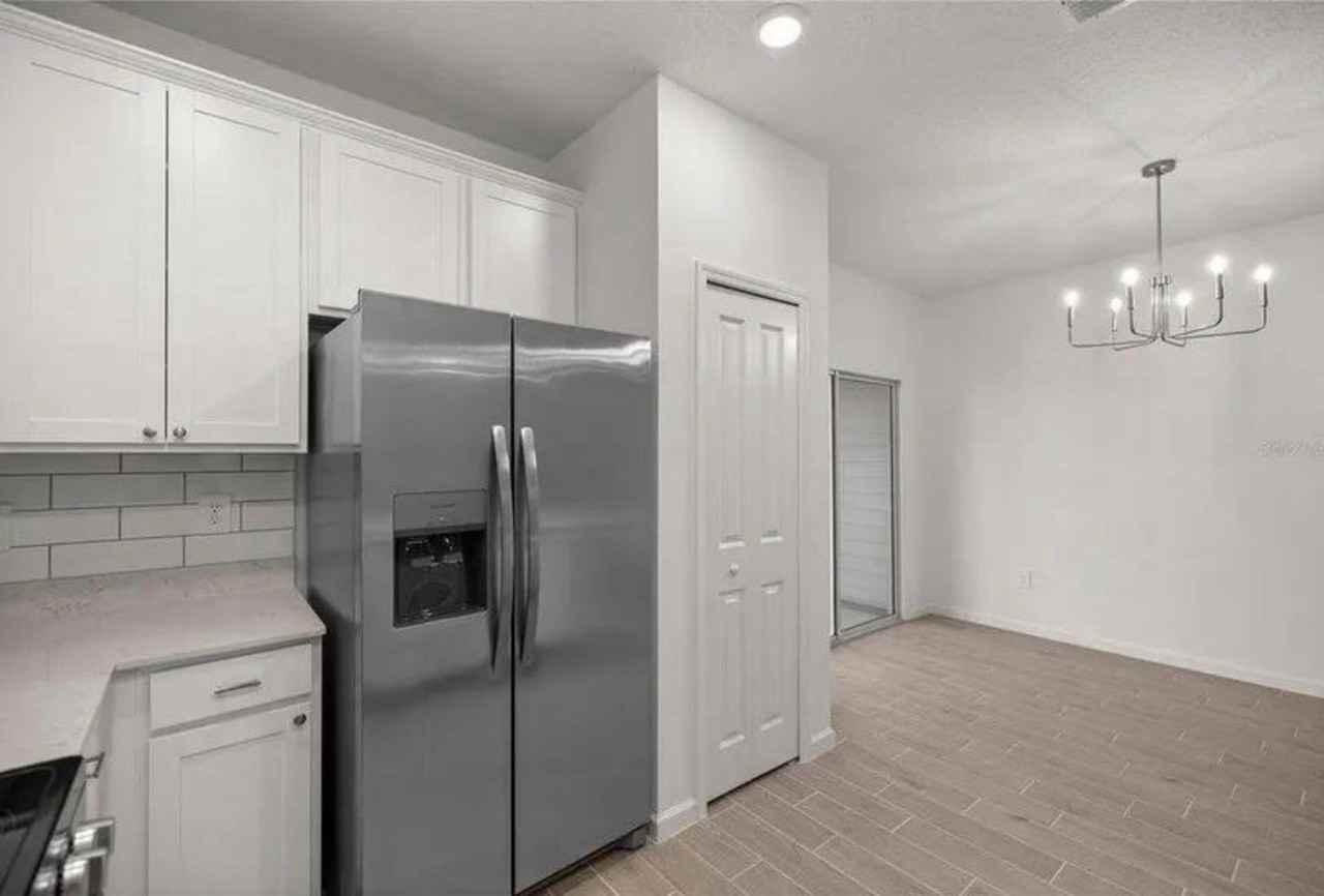 3537 Se 37th Avenue Rd #1 - Photo 3 of 10