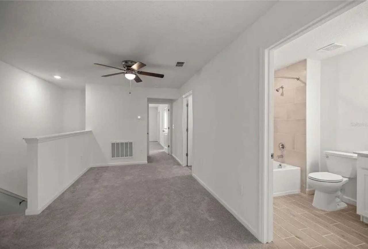 3537 Se 37th Avenue Rd #1 - Photo 6 of 10