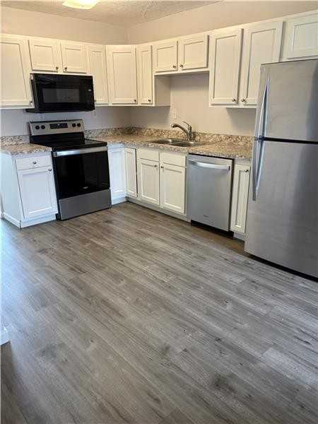 1930 Independence Rd #B - Photo 5 of 12