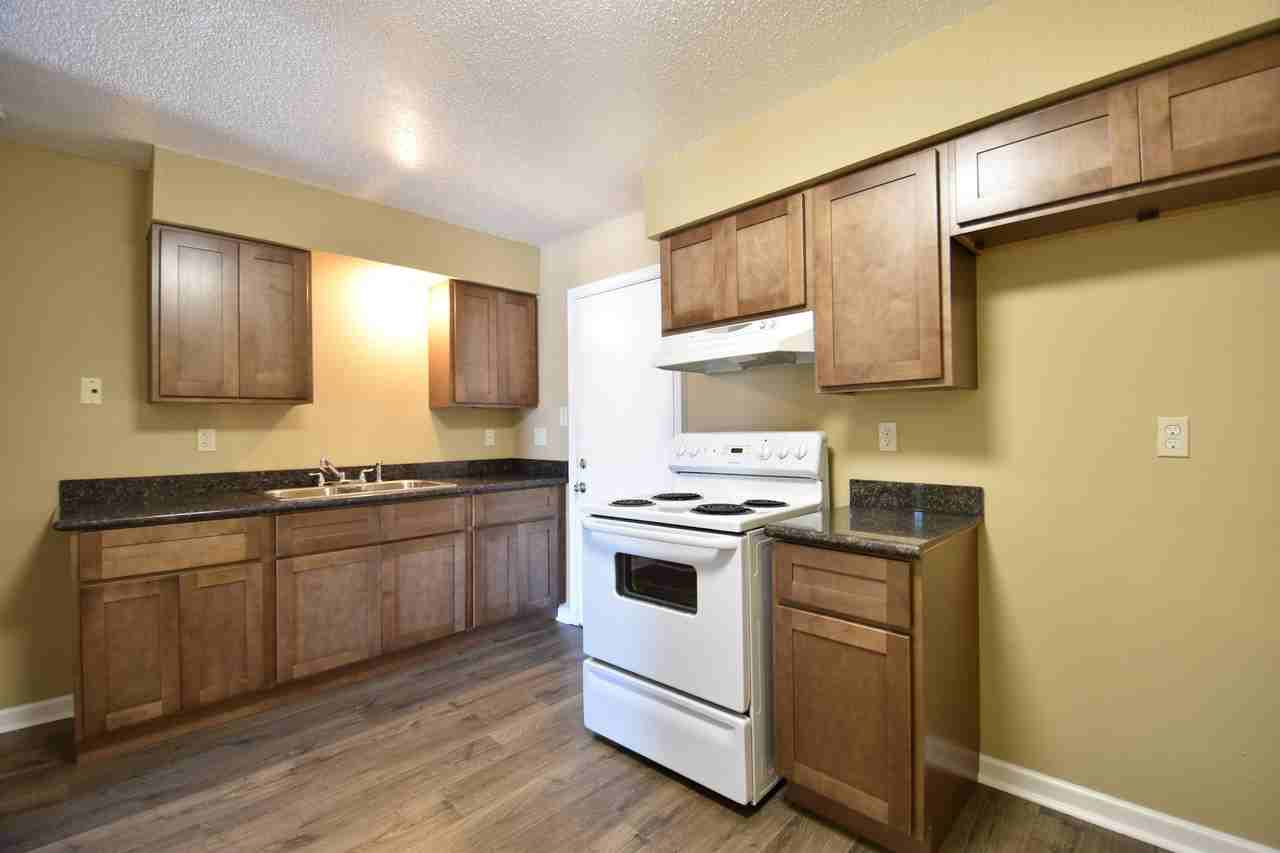 221 Belle Terre Boulevard #B - Photo 3 of 6