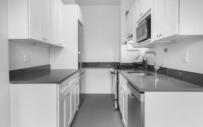 12 E 86th St #828 - Photo 2 of 13