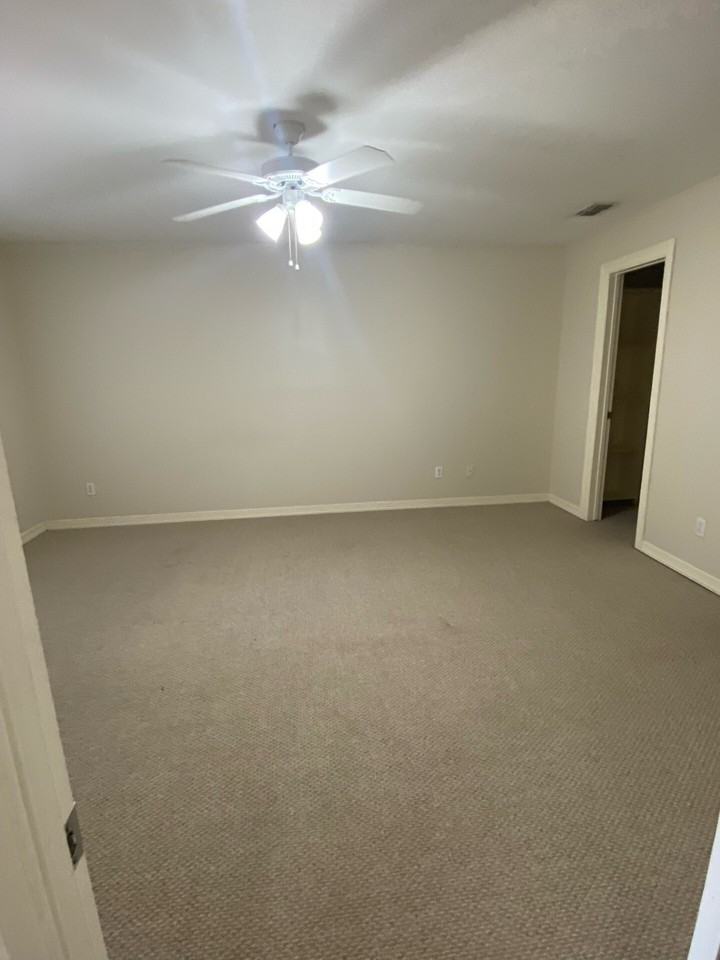 St. Antimo Apartments - Photo 6 of 50