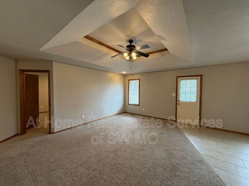 2596 W Buena Vista St - Photo 2 of 11