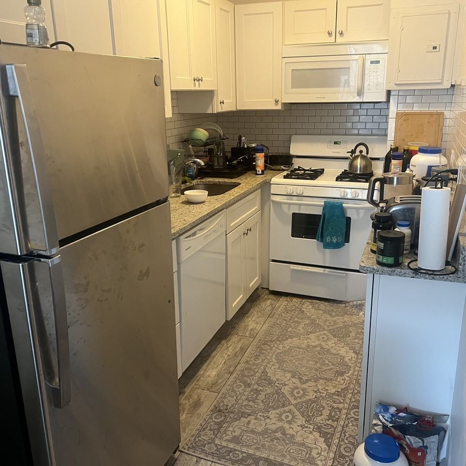 1558 Massachusetts Avenue - Photo 4 of 15