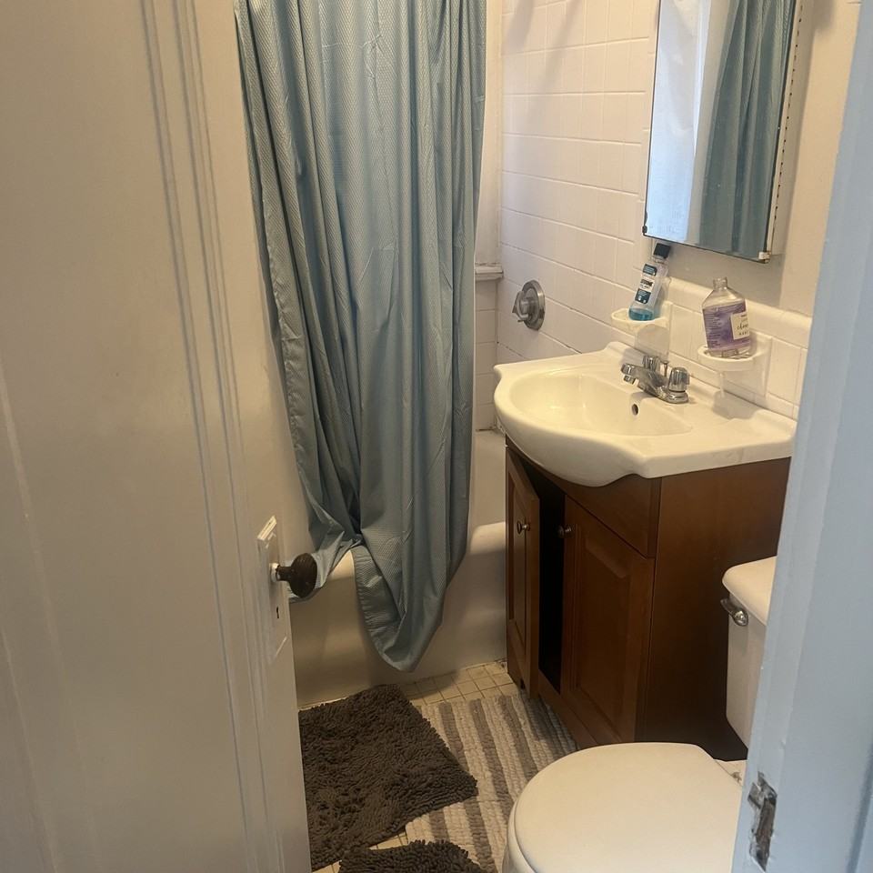 1558 Massachusetts Avenue - Photo 5 of 15