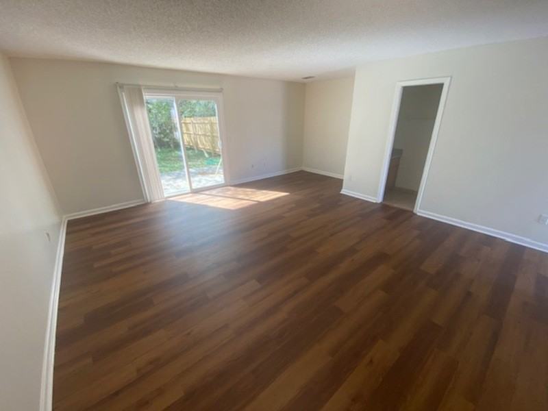 1222 Westdale Dr - Photo 3 of 18