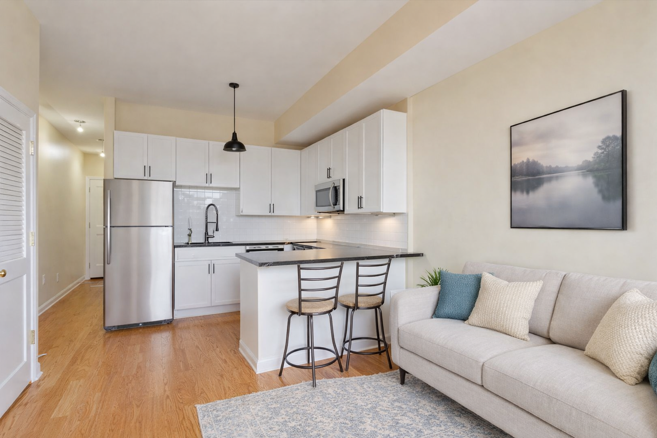 1644 West 21st Street - Photo 2 of 10