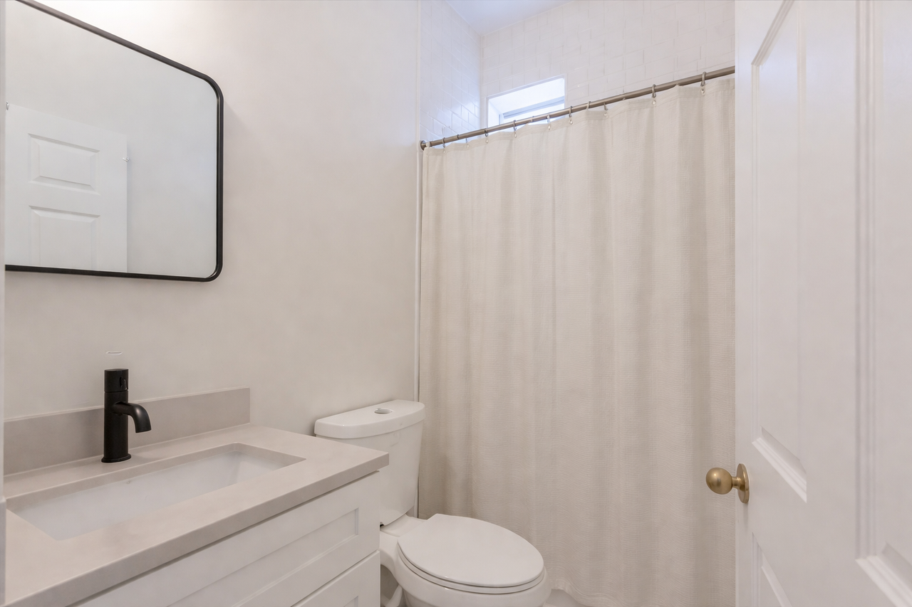 1644 West 21st Street - Photo 7 of 10