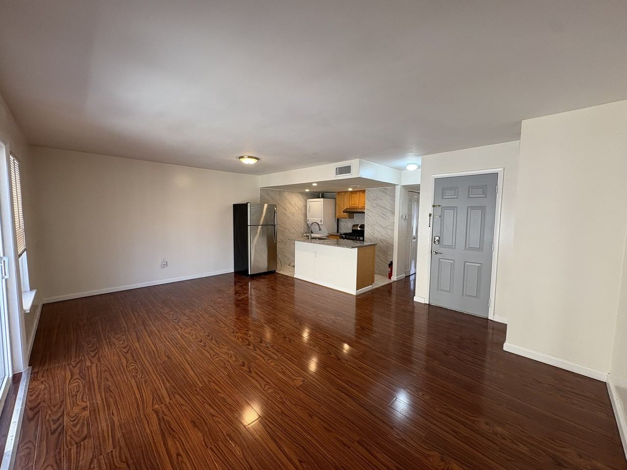 137 North 9th Street - Photo 6 of 9