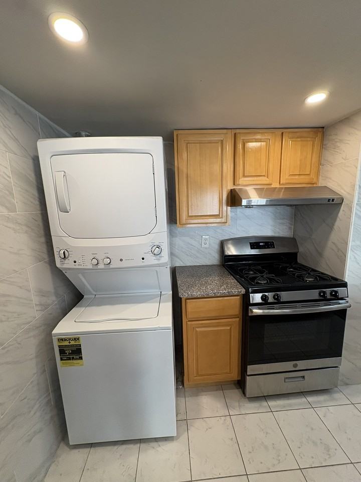 137 North 9th Street - Photo 7 of 9