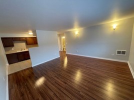 featured image of 517 S Milwaukee Ave