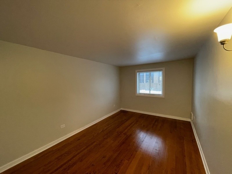 517 S Milwaukee Ave - Photo 7 of 7
