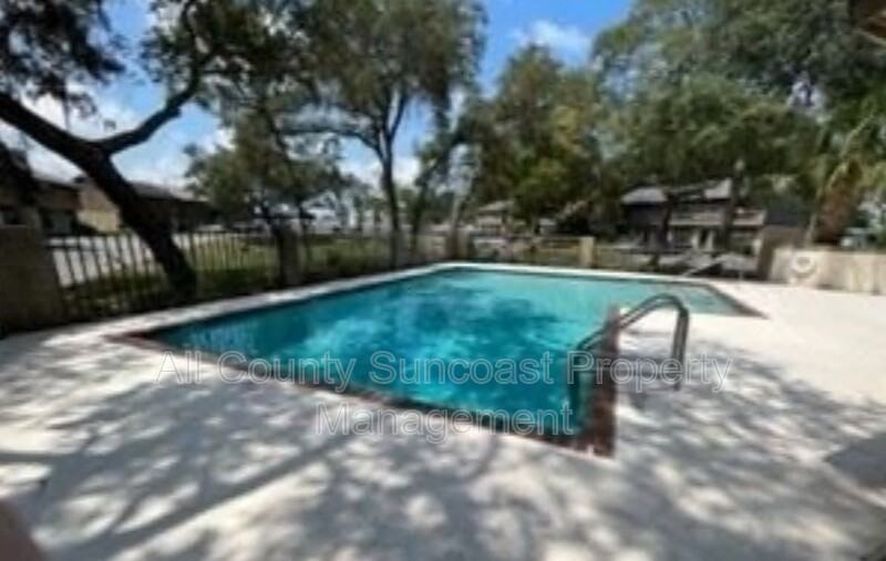 12055 117th St N - Photo 5 of 5