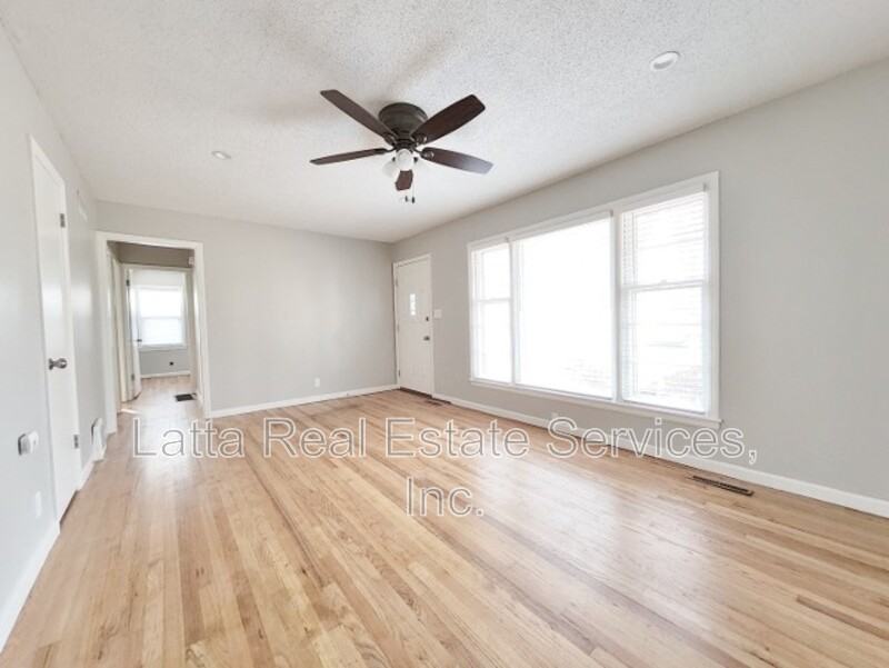 8927 E 74th St - Photo 2 of 13