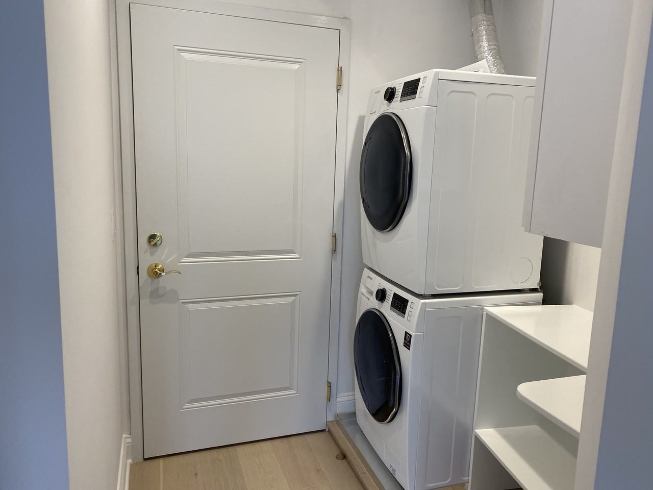 152 Main Street - Photo 4 of 8