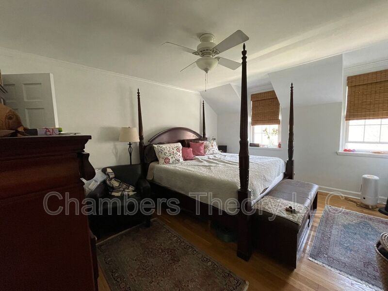 4618 36th St S #B - Photo 5 of 11