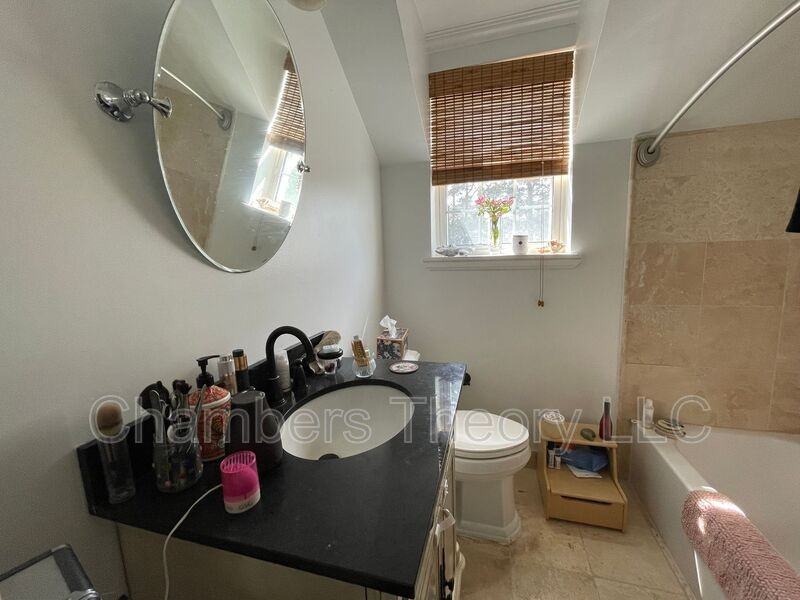 4618 36th St S #B - Photo 6 of 11