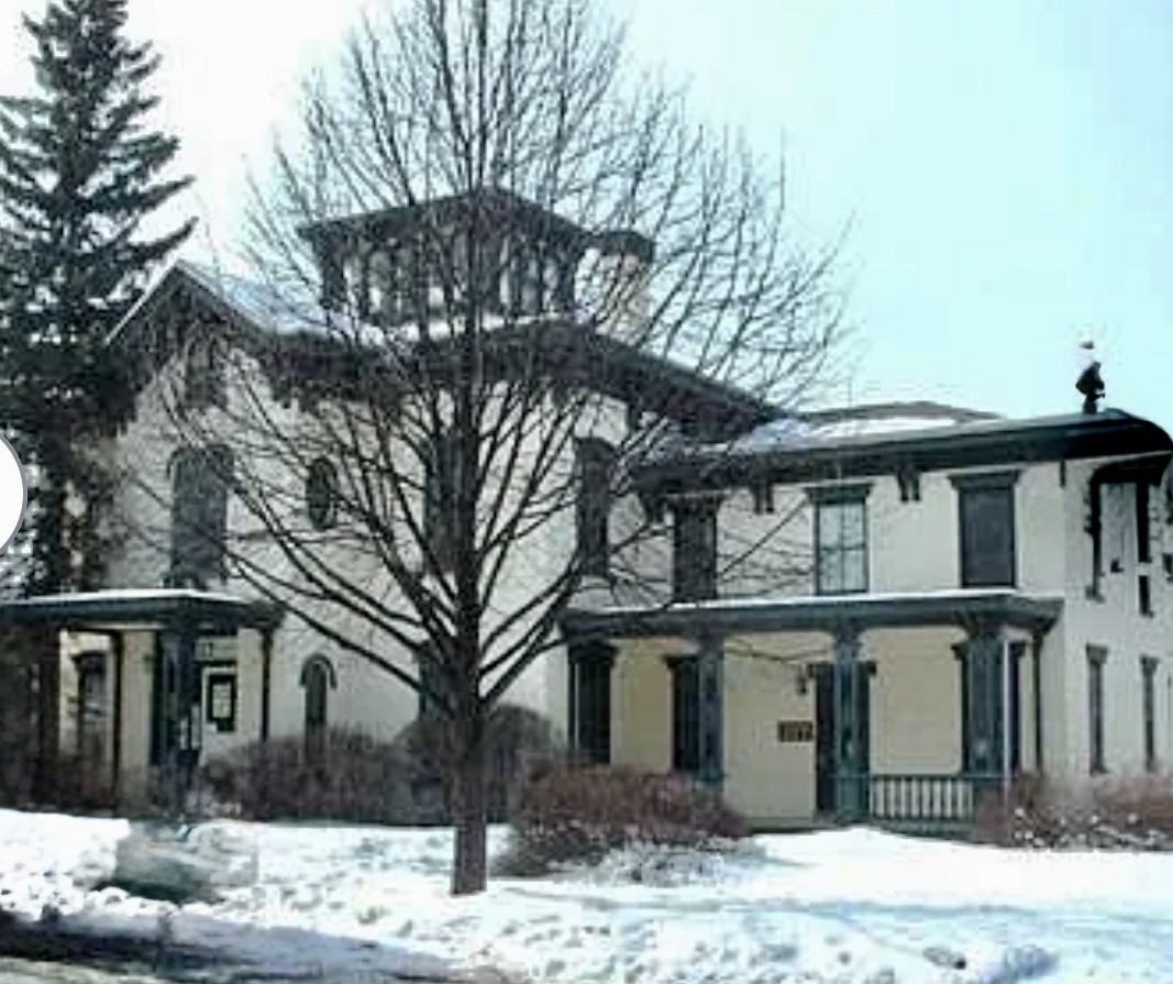 217 South Union - Photo 7 of 10