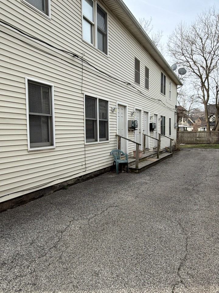 2442-2444 Tremont Avenue - Photo 2 of 7