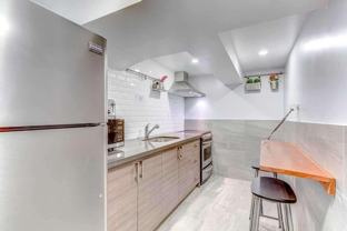 394 Kane Ave #LOWER - Photo 1 of 1