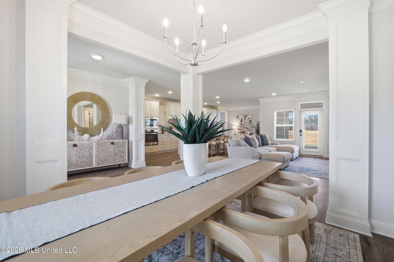 13601 Winterberry Dr - Photo 7 of 50