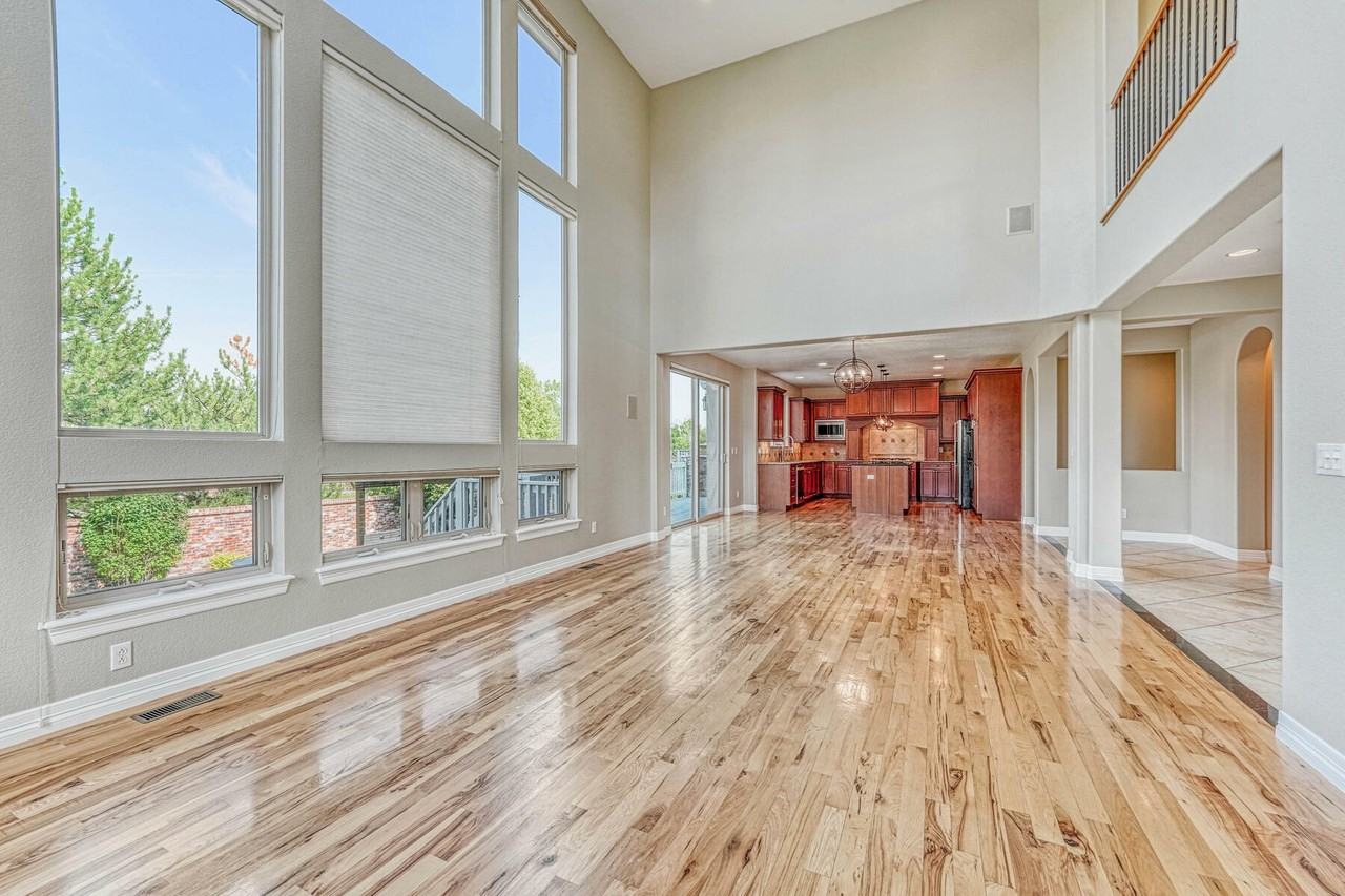 9611 Sunset Hill Dr - Photo 5 of 42