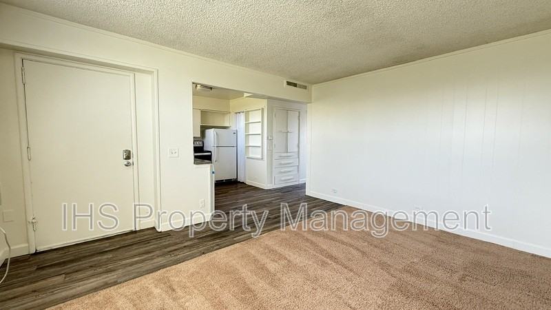 1211 George Washington Way #47 - Photo 2 of 7