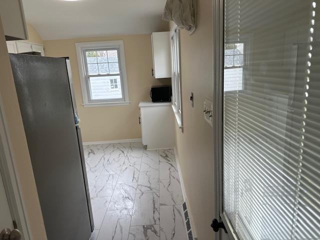 3042 Cragmoor Ave - Photo 6 of 22