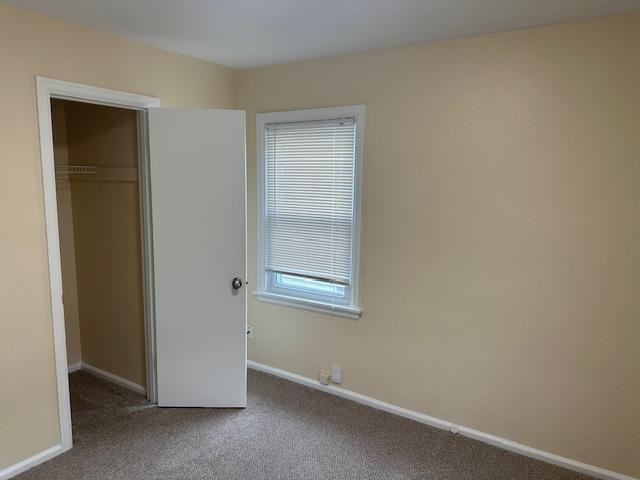 3042 Cragmoor Ave - Photo 7 of 22