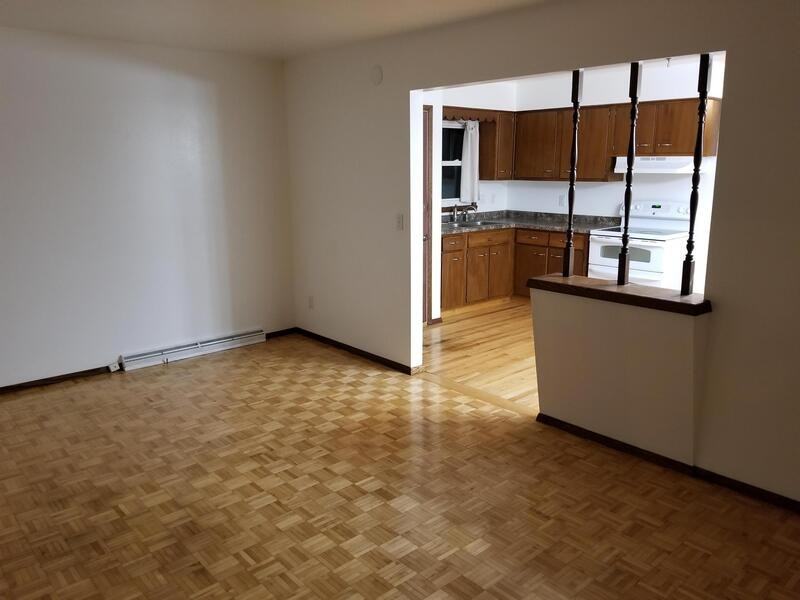 1099 1097/1 Laurel Ct - Photo 5 of 11